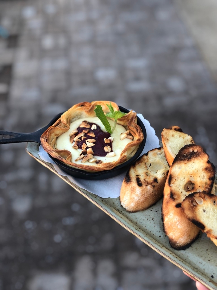 Roasted Festive Brie.