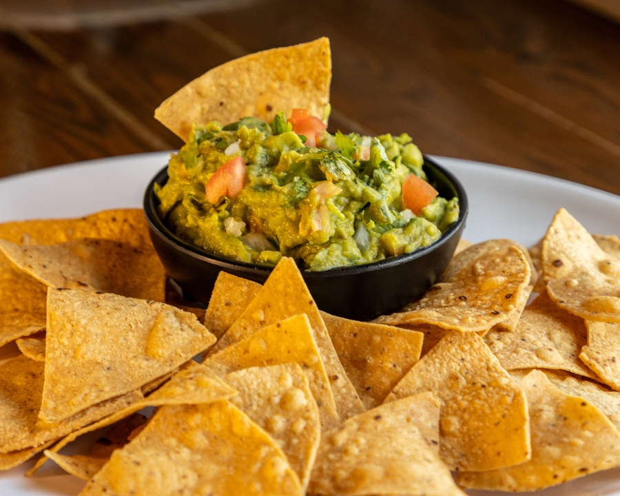Guacamole (8 oz).