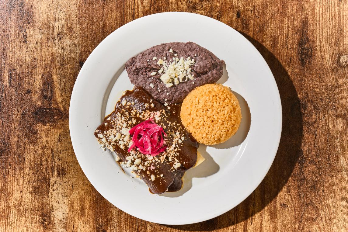 MI VERACRUZ MOLE ENCHILADAS.