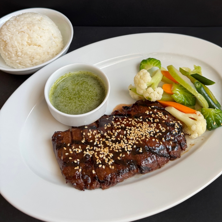 Grilled Skirt Steak (Lunch).