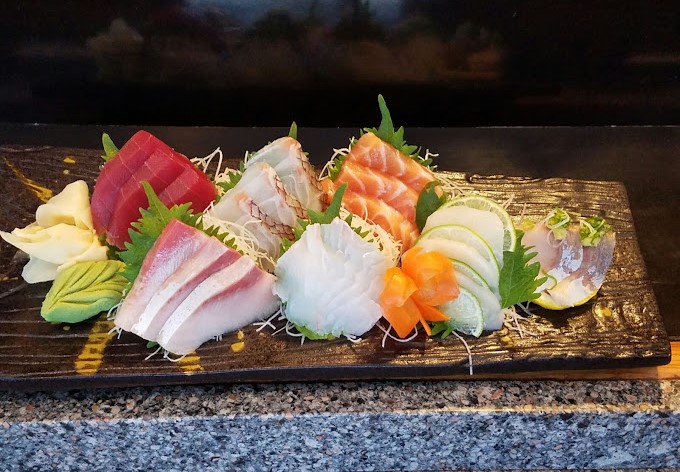 Sashimi Combination.