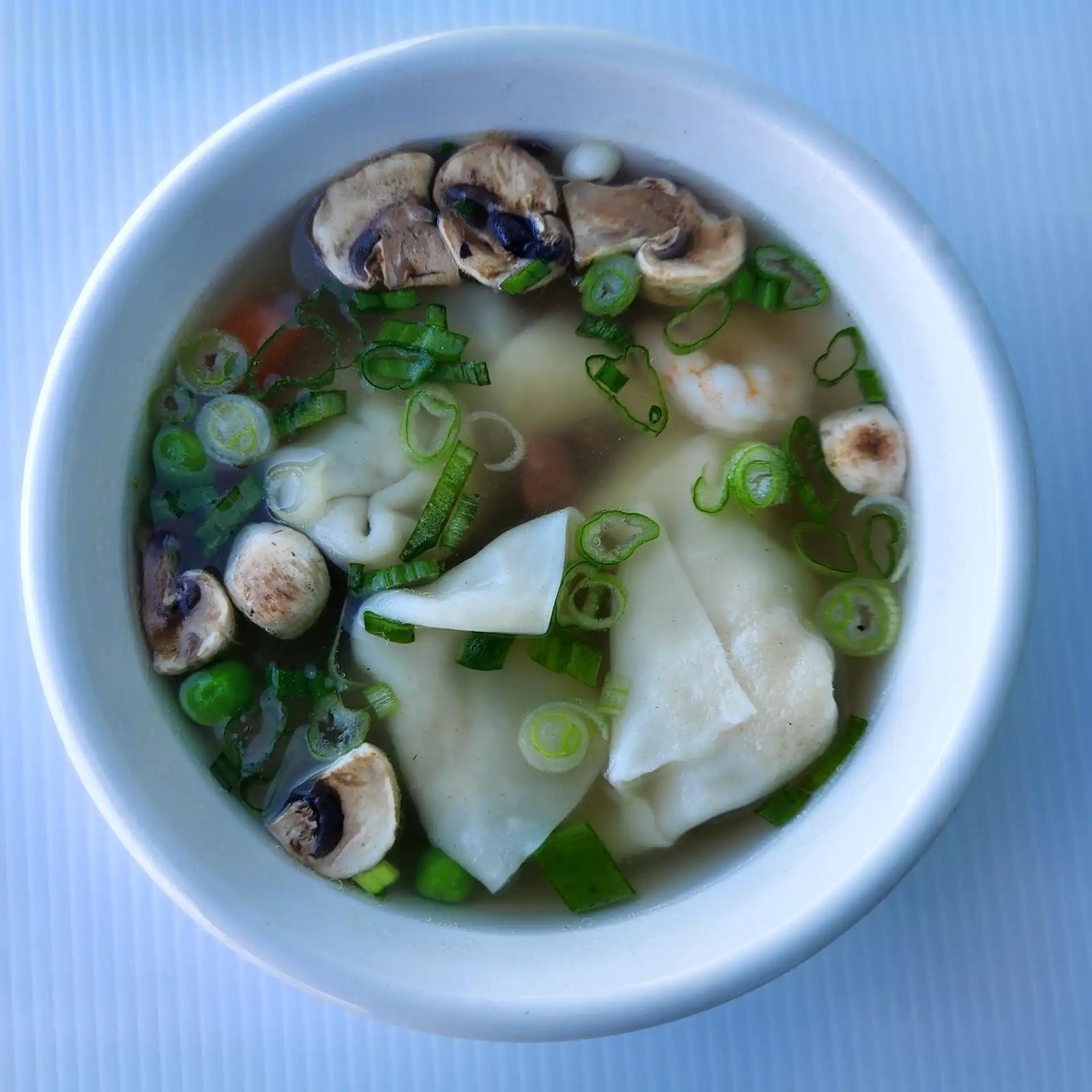Small Wonton Soup.