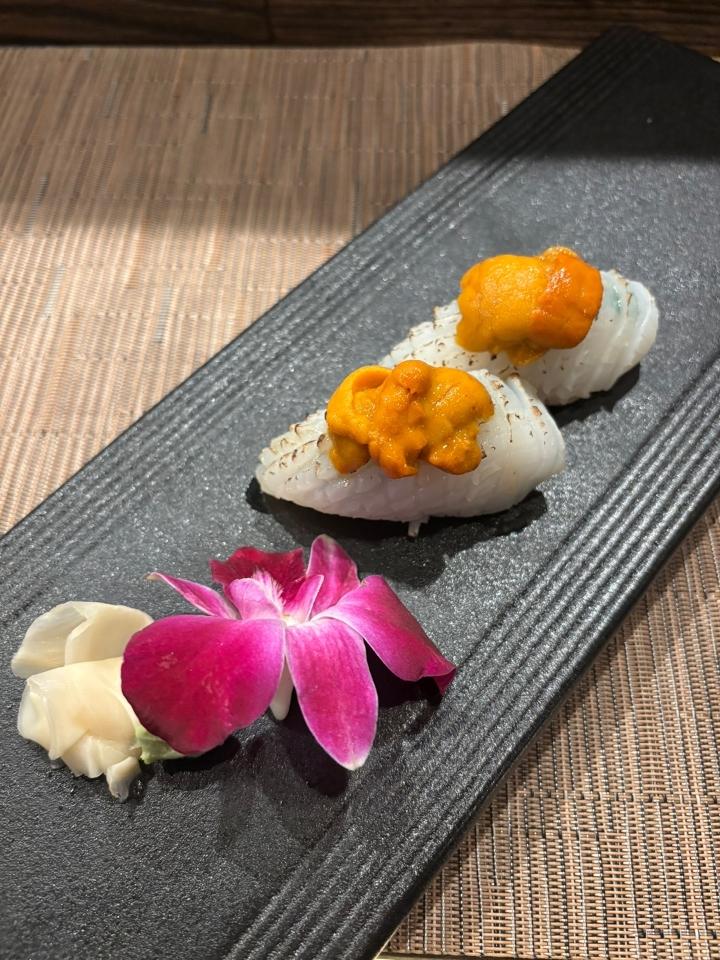 Uni-Ika  Signature Nigiri.