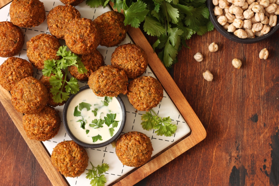 Dozen Falafel.