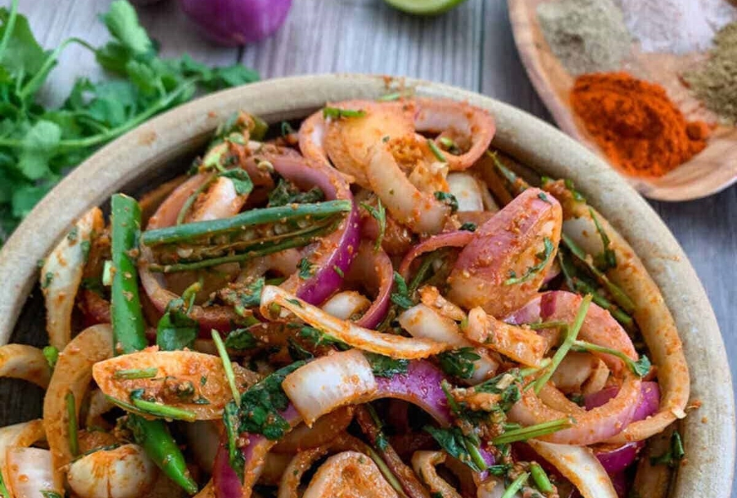 Laccha Onion Salad.