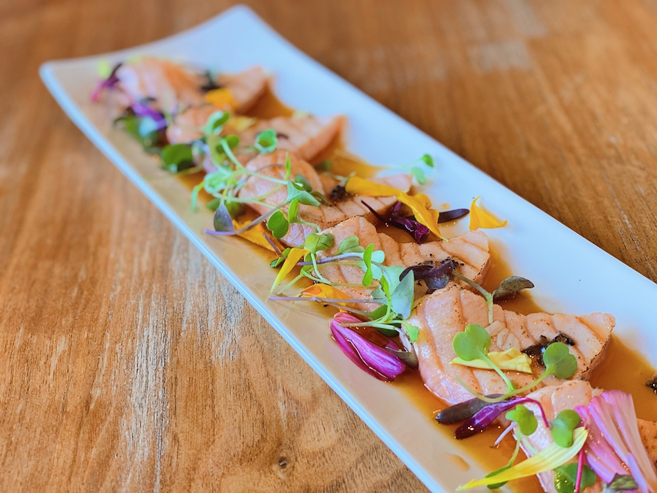 Salmon with Citrus Truffle (6pc).