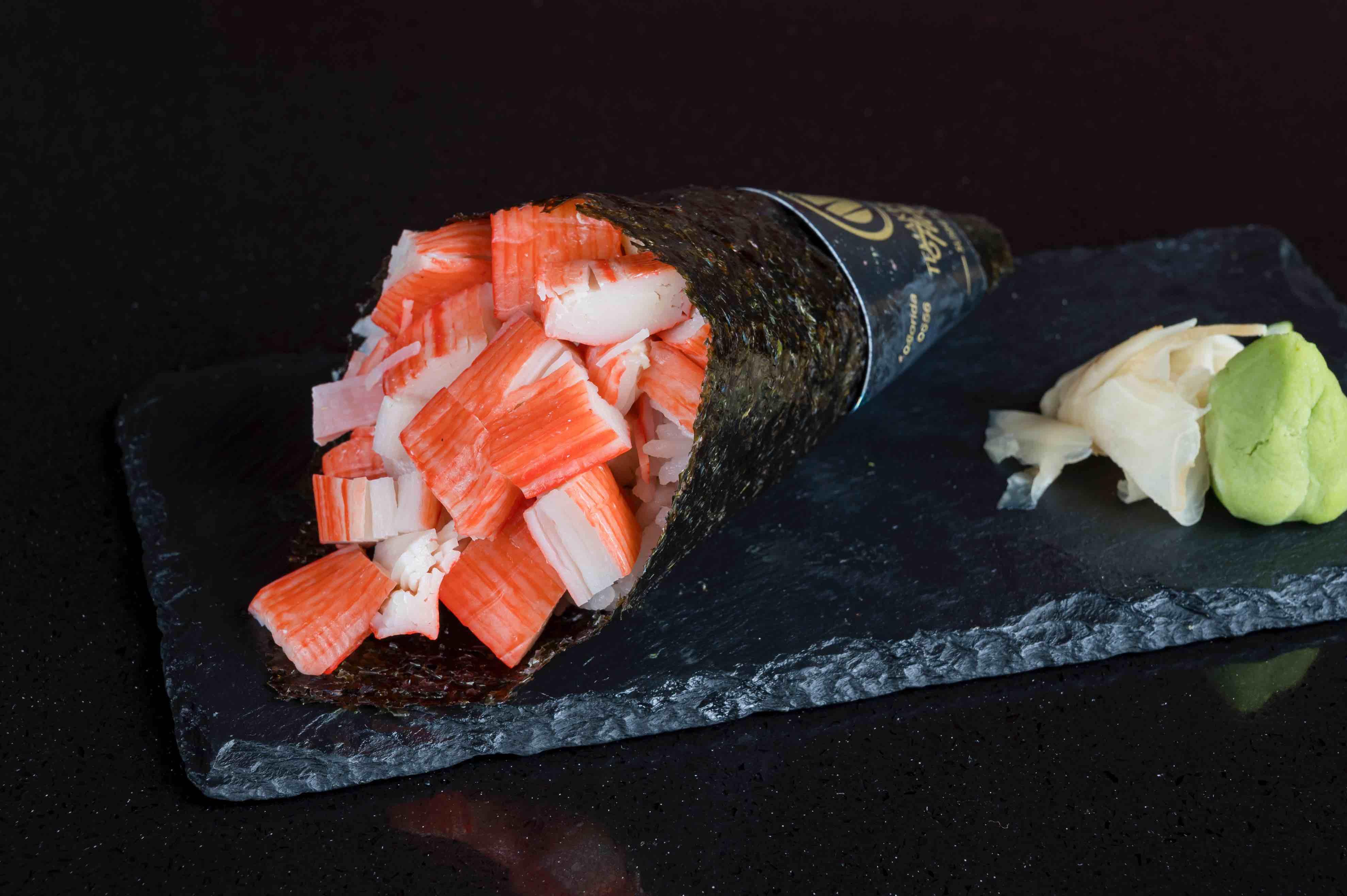 Kani Cheese Hand Roll (Temaki).