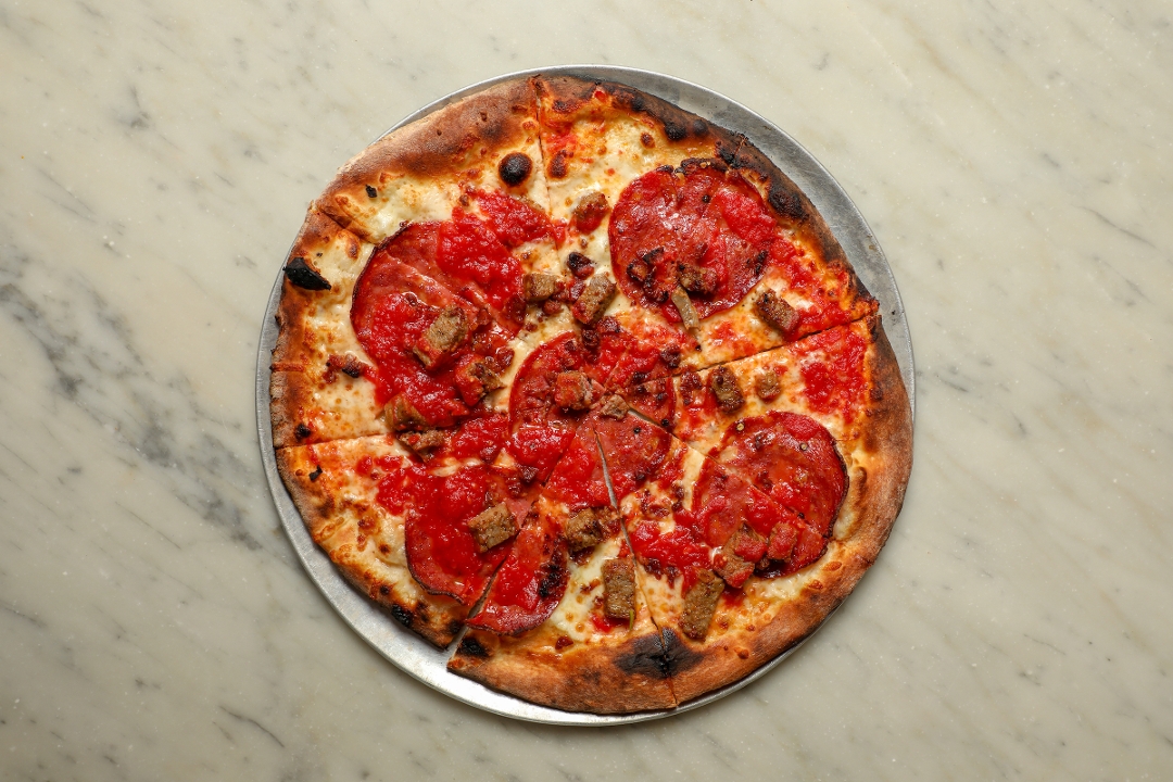 Tutto Carne Pizze.
