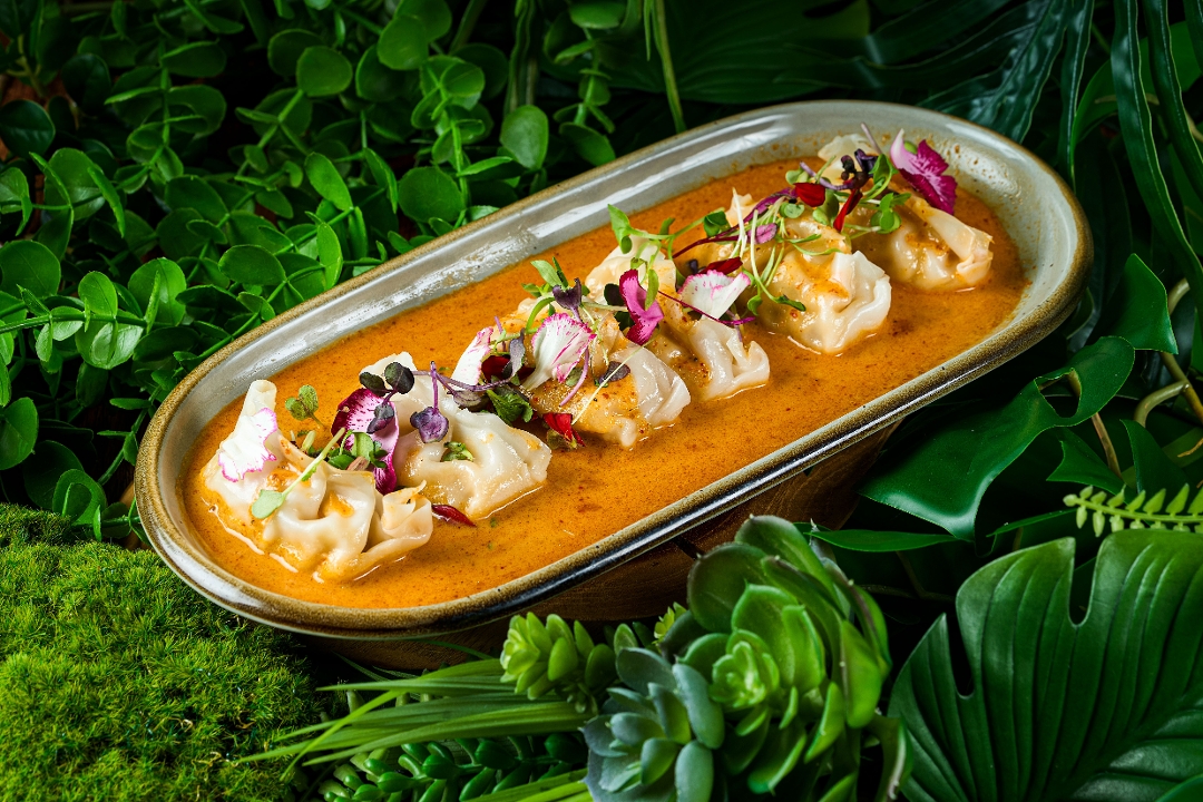 Curry Dumplings (60 pcs).