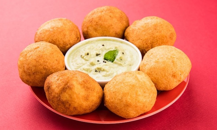 Mysore Bonda - 3 Pieces.