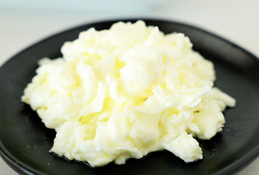 S/O (1) Egg White.