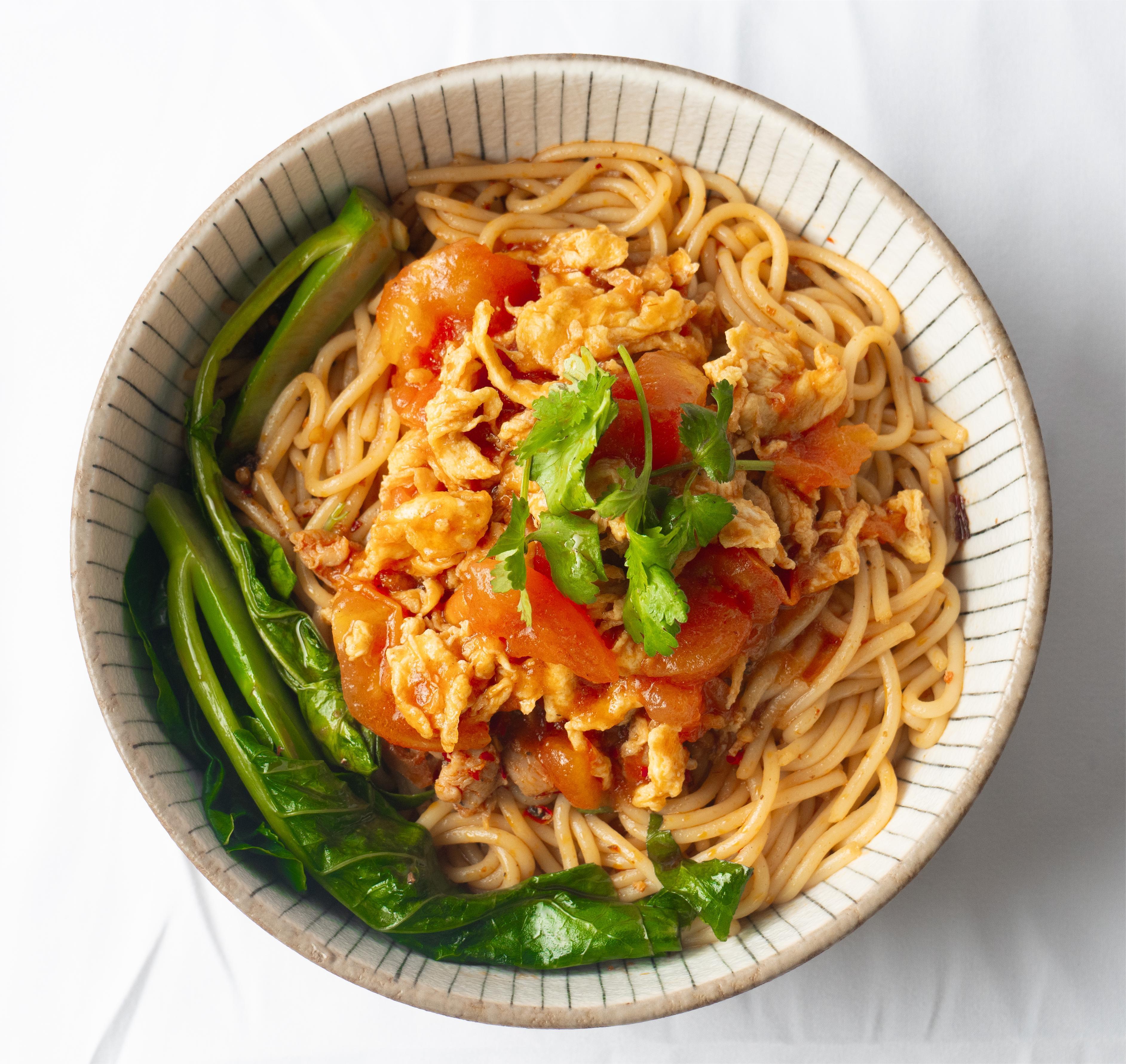 Tomato& Egg Noodle Soup / 西红柿鸡蛋汤粉/面.