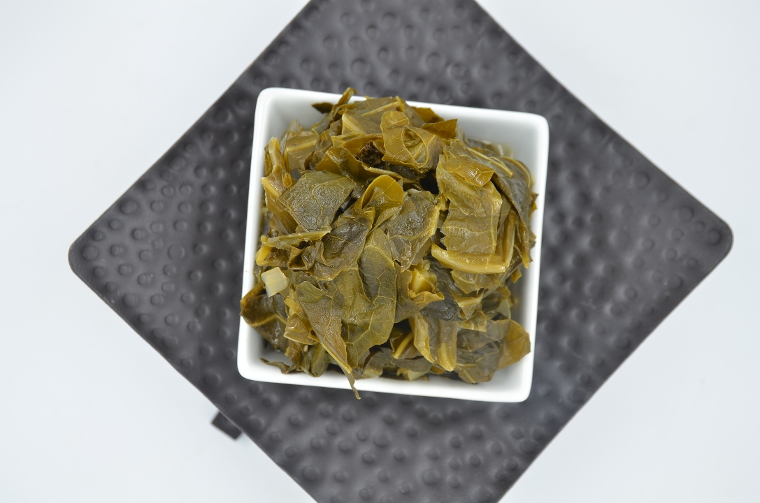 COLLARD GREENS.