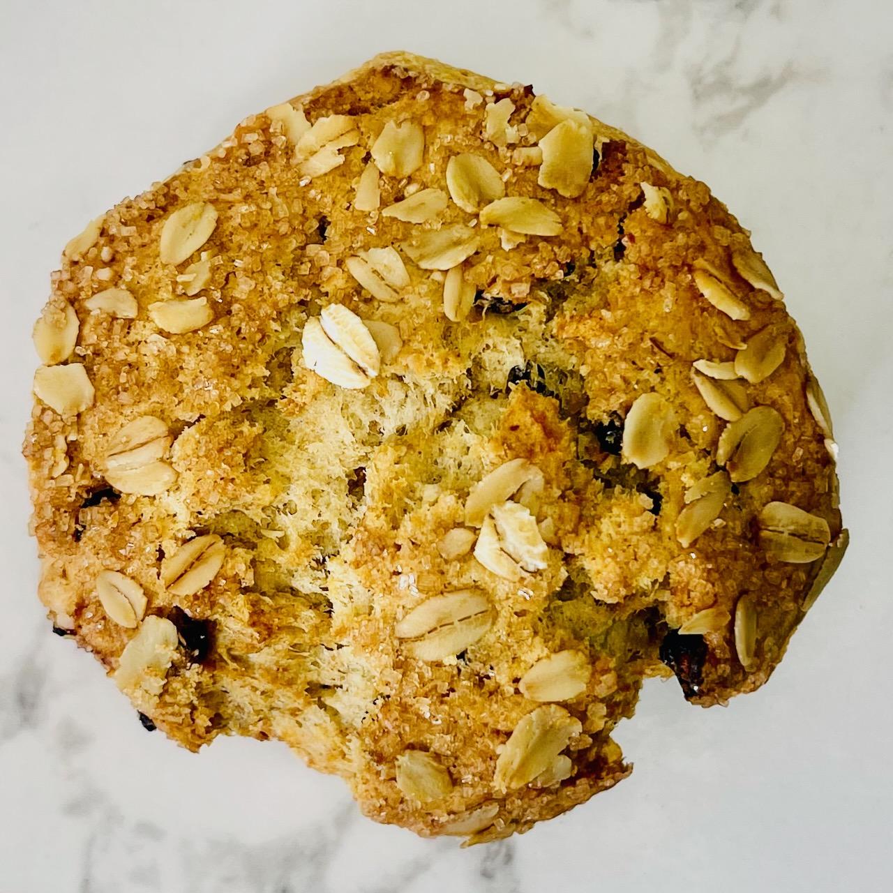 Scone, Oat-Currant.