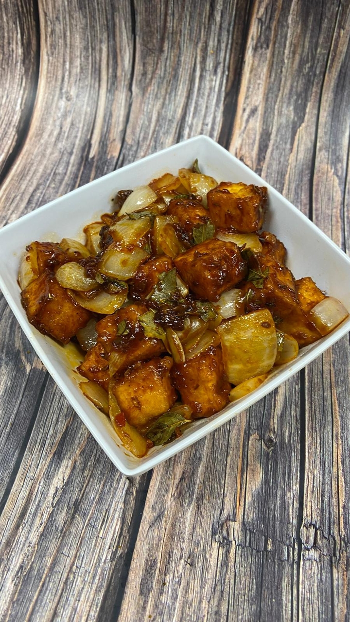 CHILLI PANEER (DRY).