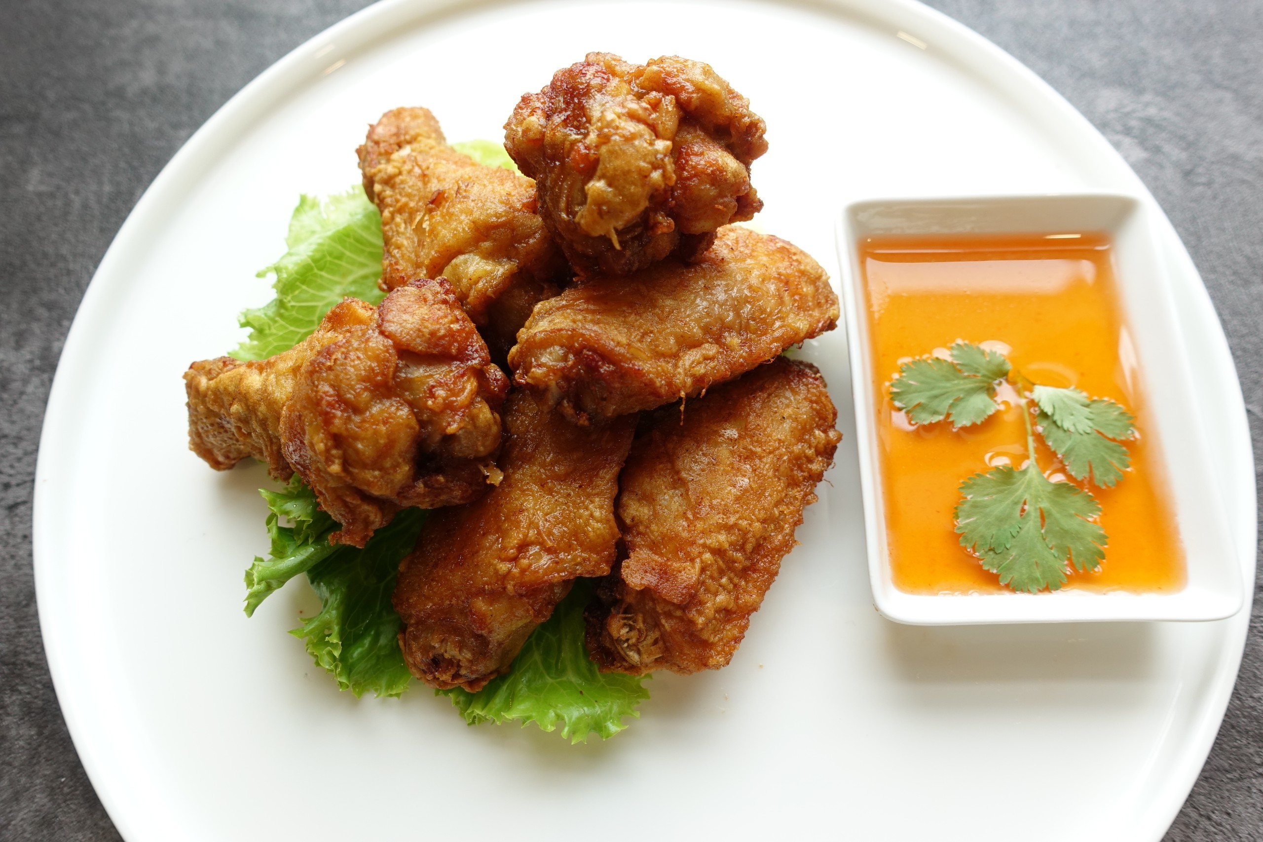 Chicken Wings (ปีกไก่ทอด) - 8 Pcs.