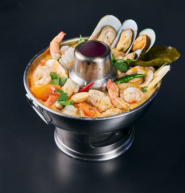 Tom Yum Creamy Seafood.