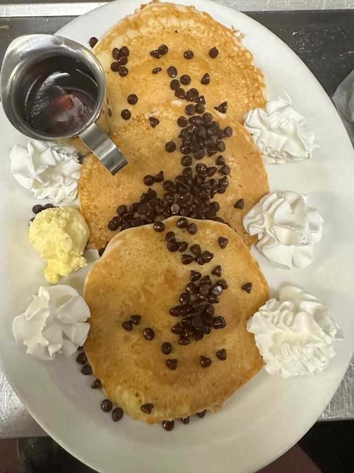 Chocolate Chip Pancakes (*).