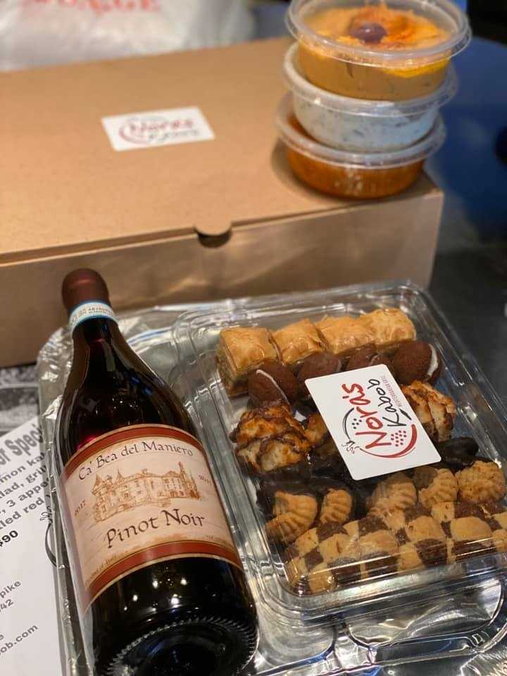 5 People Family Deluxe Style.