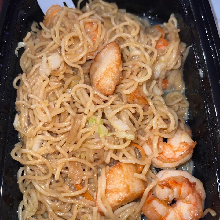 Yaki Soba with Seafood.