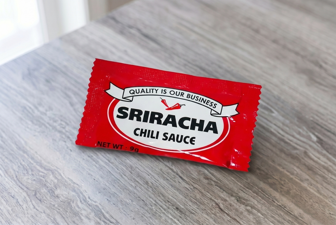 Sriracha -Tuong Do.