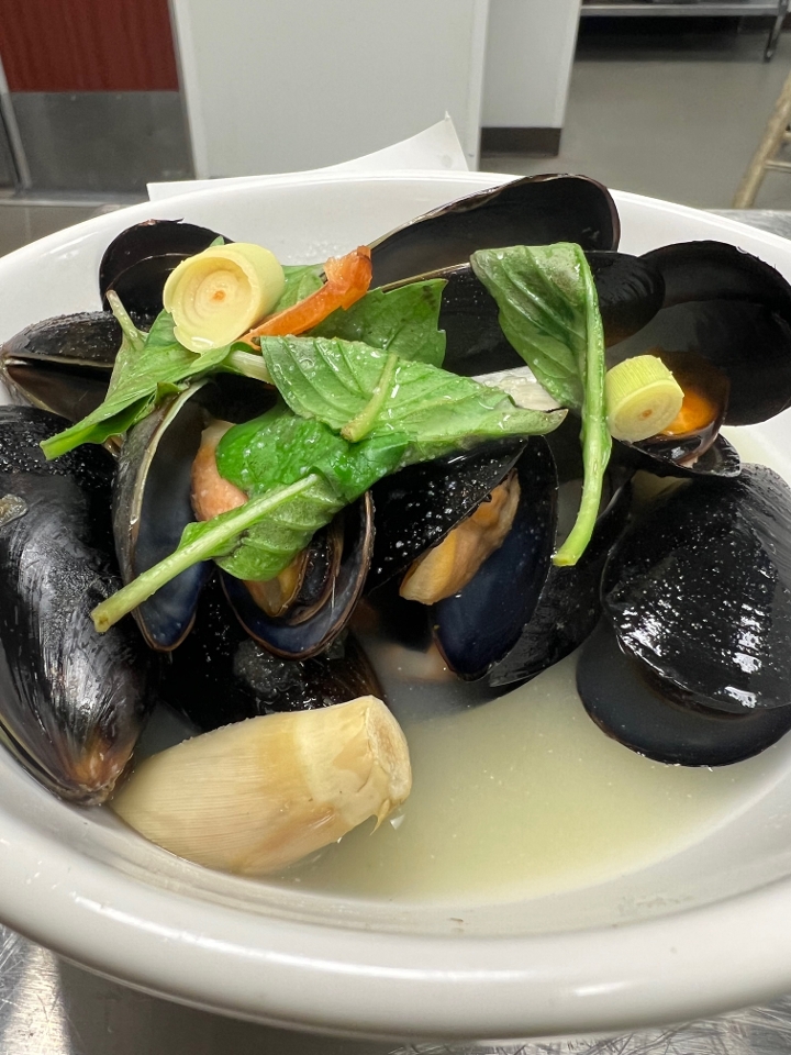 Steamed Mussels.