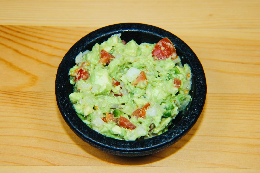 Guacamole (Personal half cup).