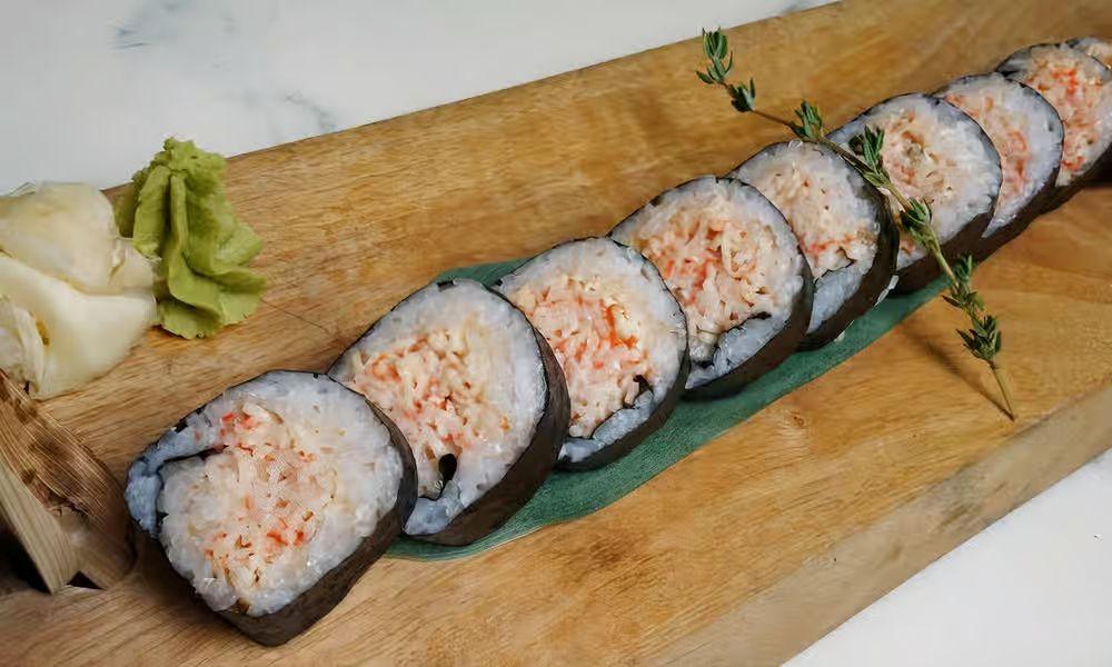 Spicy Kani Roll.