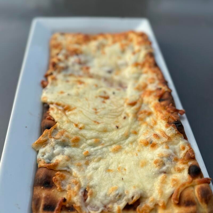 KIDS - Cheese Pizza.