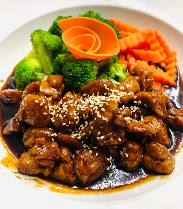 D27 SUKHOTHAI CHICKEN.