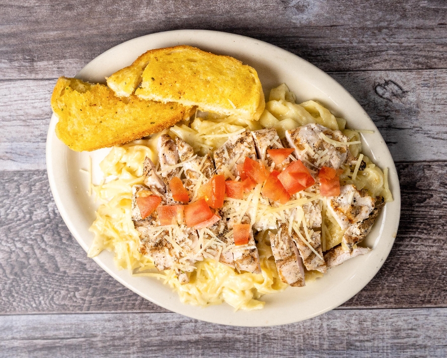 Chicken Alfredo.