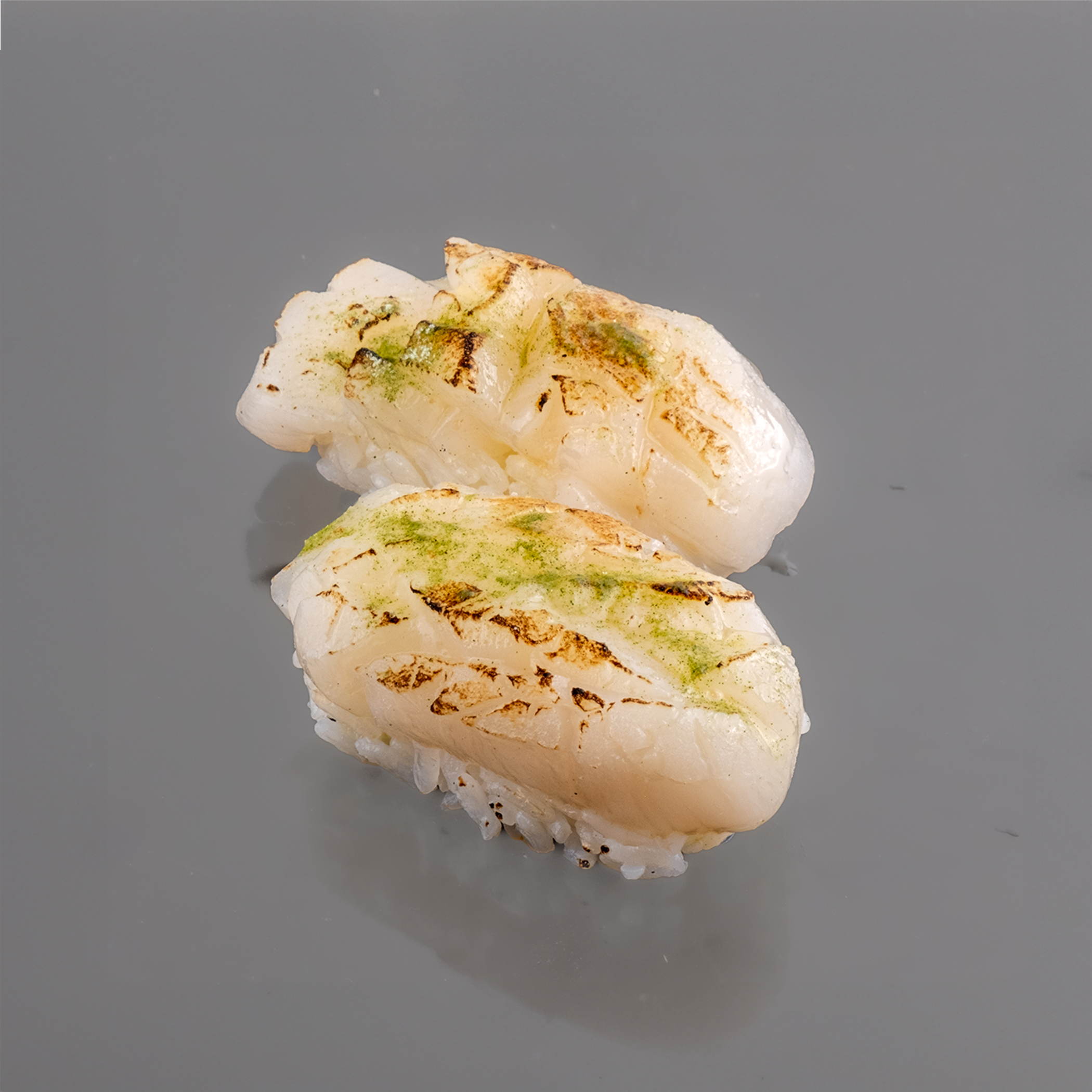 Hotate Nigiri.