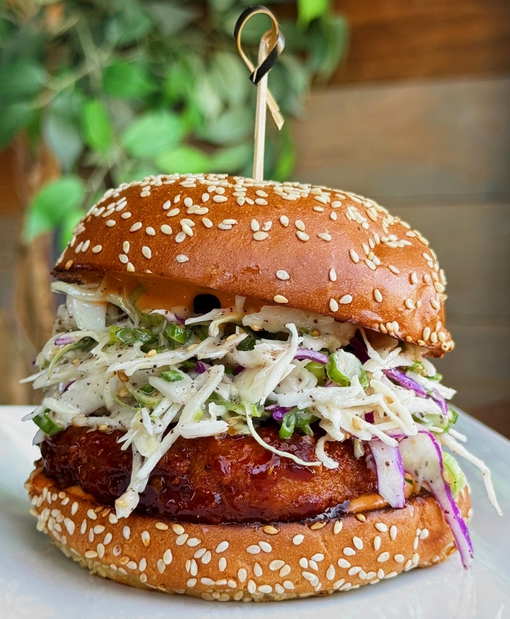 Szechuan Chickun Sandwich.