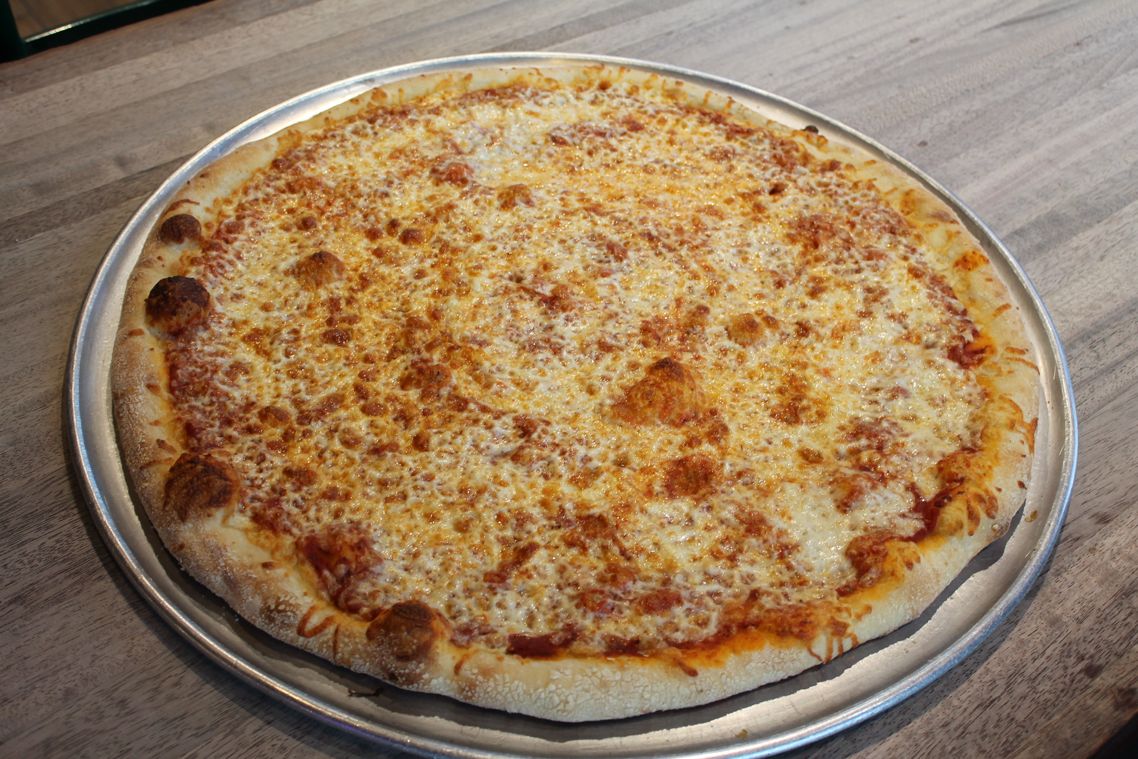 20" Cheese Pizza.