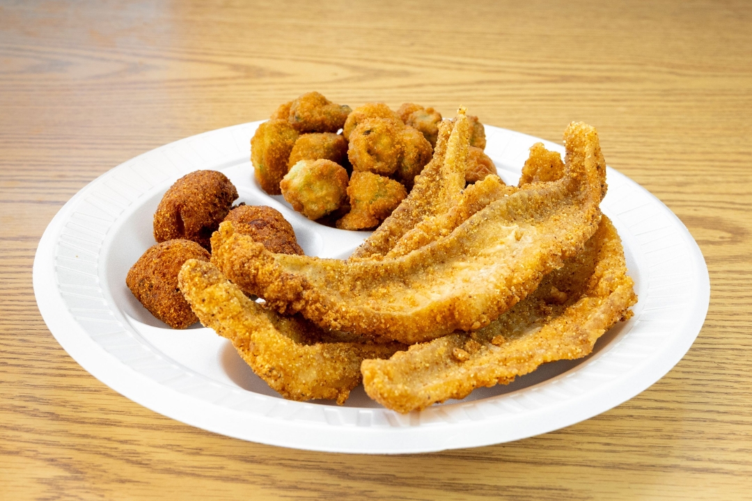 3 Piece Fried Catfish Snack Pack.