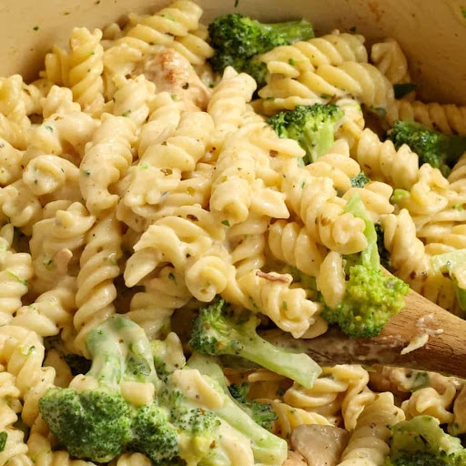 Broccoli Alfredo.