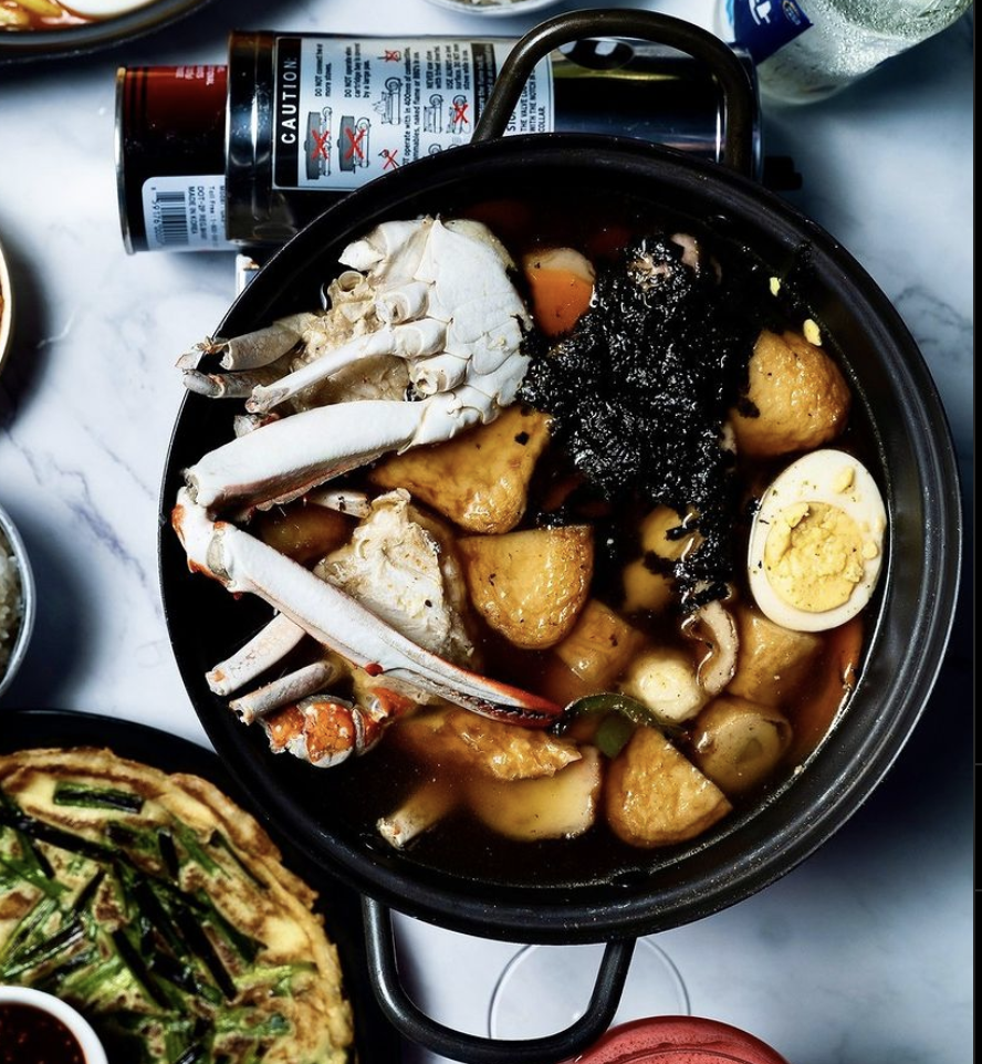 Fishcake/Crab Soup 꽃게 어묵탕.