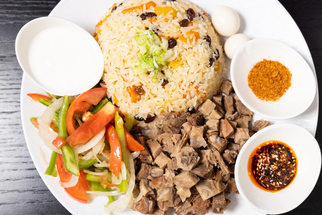 Braised Beef Cubes Pilaf 香炖牛肉粒手抓饭.