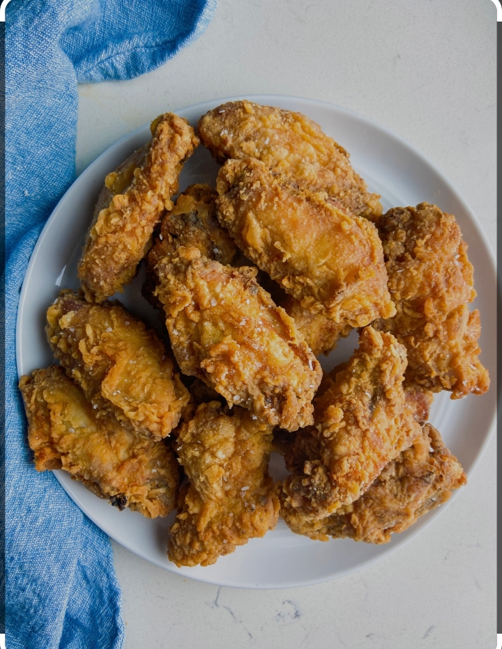 14 Pieces Fried Chicken Wings.