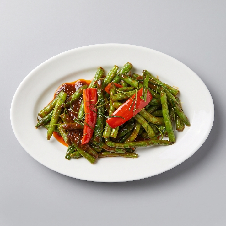 40. Spicy Green Bean Stir-Fry 🌶️.