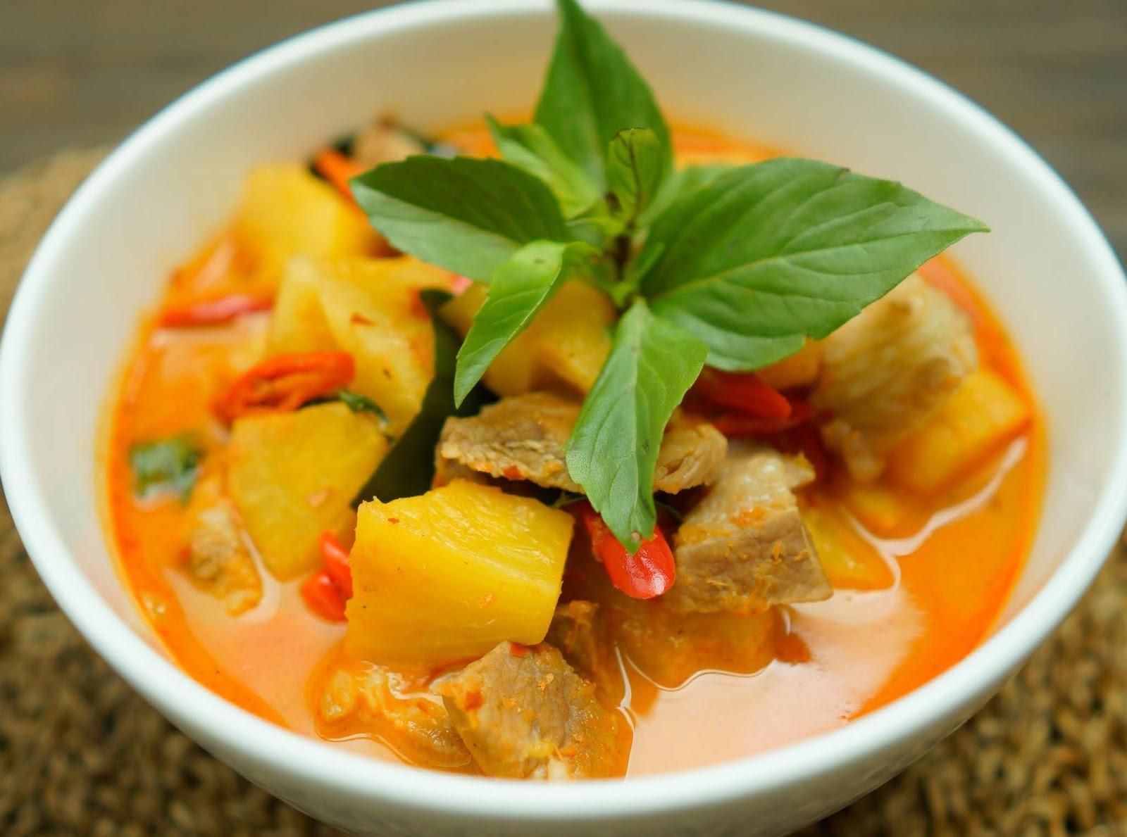 Pineapple Curry.