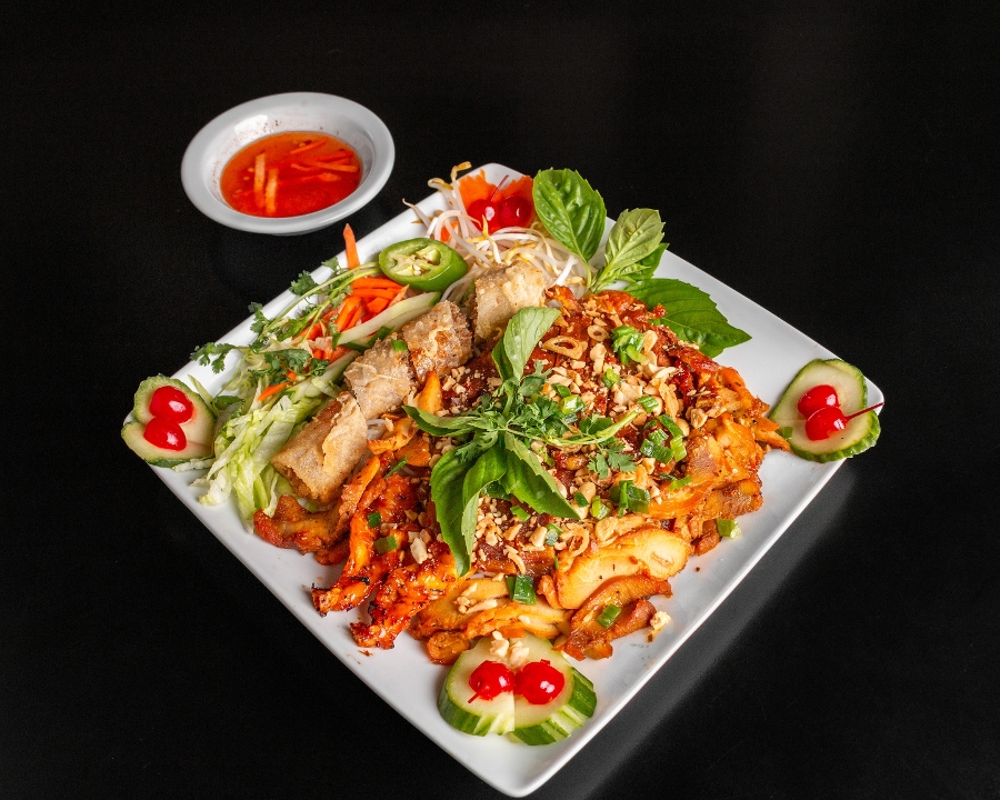 B8. Vermicelli Medley - Bún Đặc Biệt.