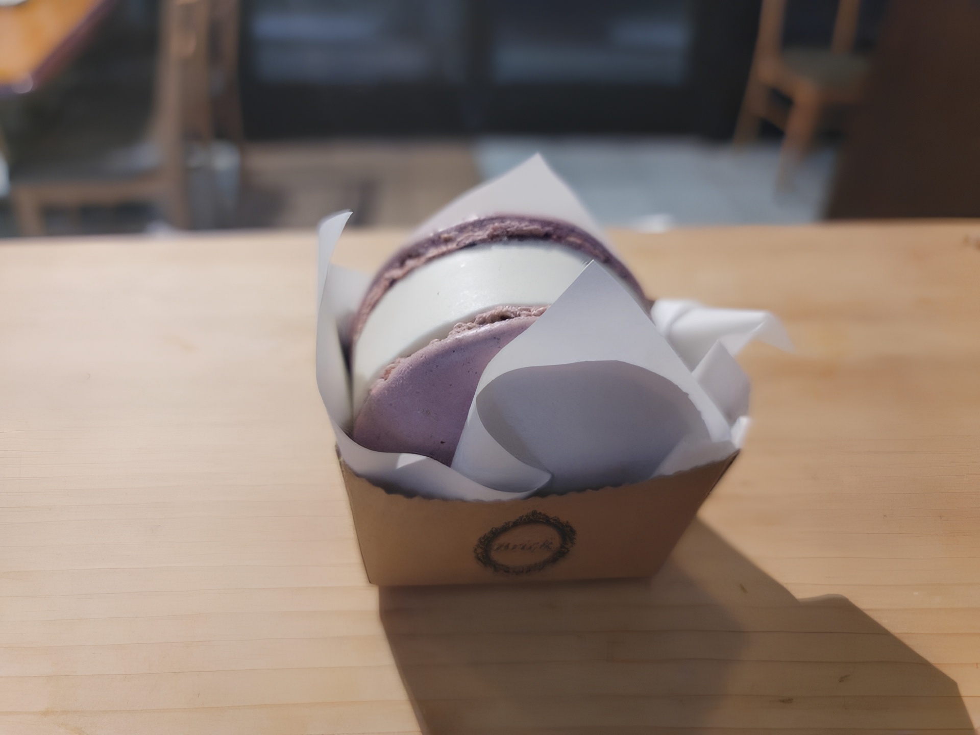 RT4-VANILLA MACAROON.