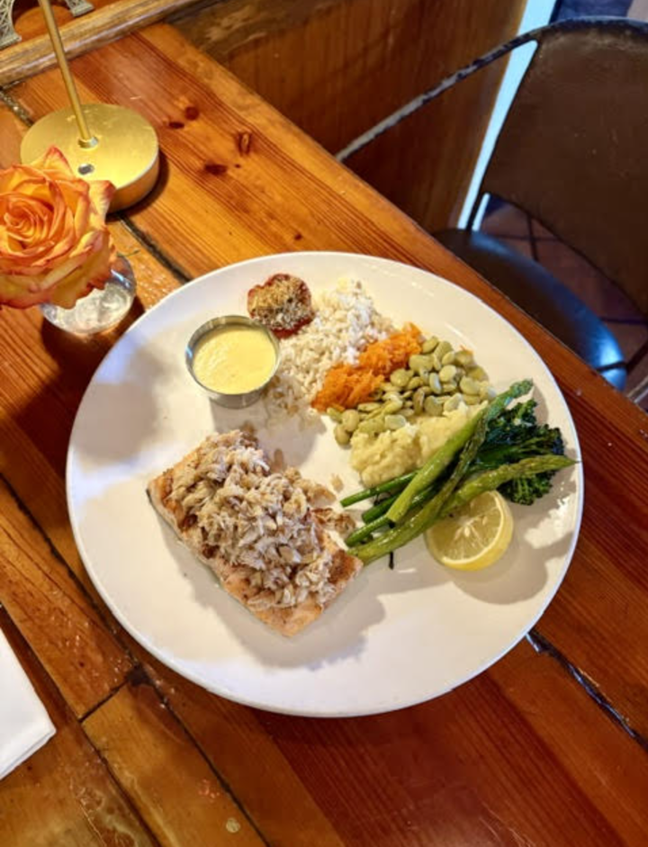 Salmon Oscar.