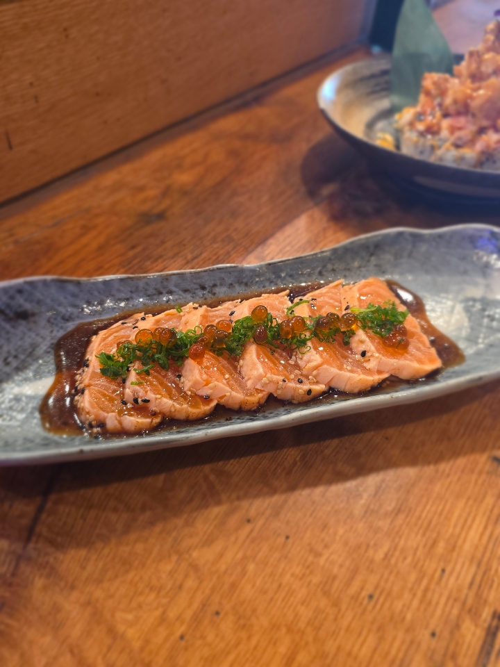 Salmon Tataki**.