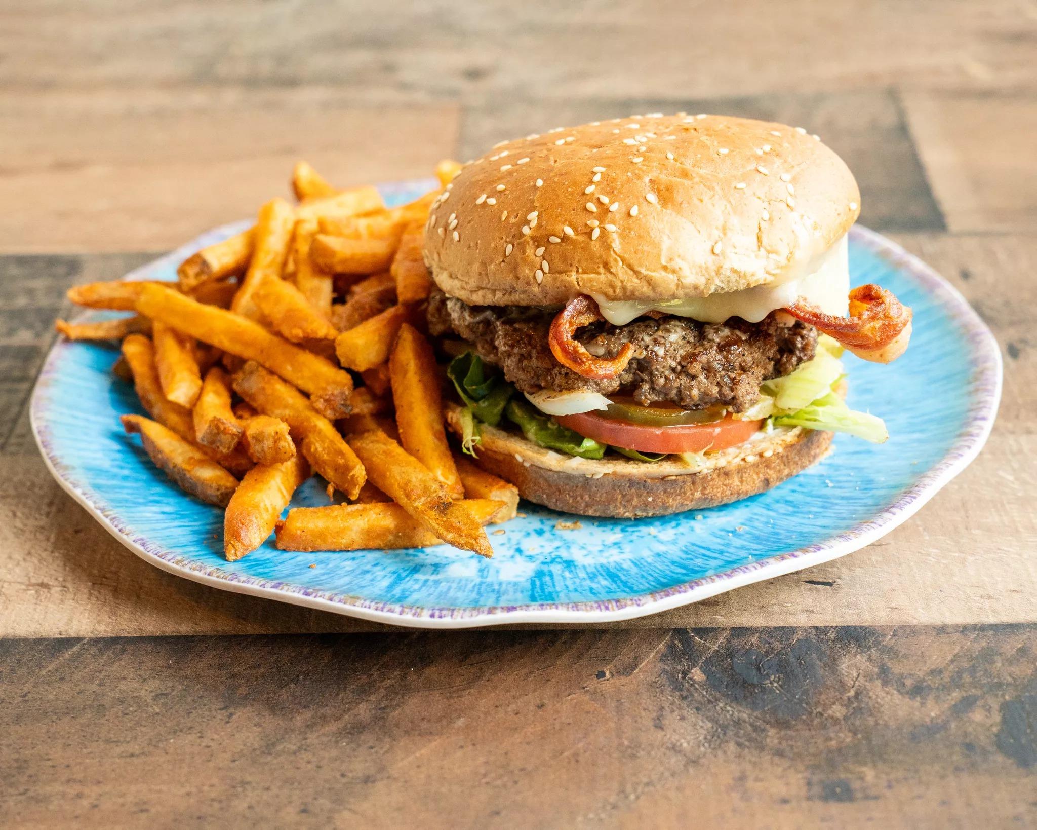 Bombur's Bacon Cheese Burger.