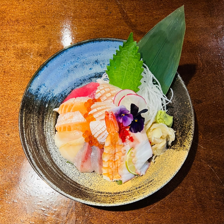 Chirashi**.