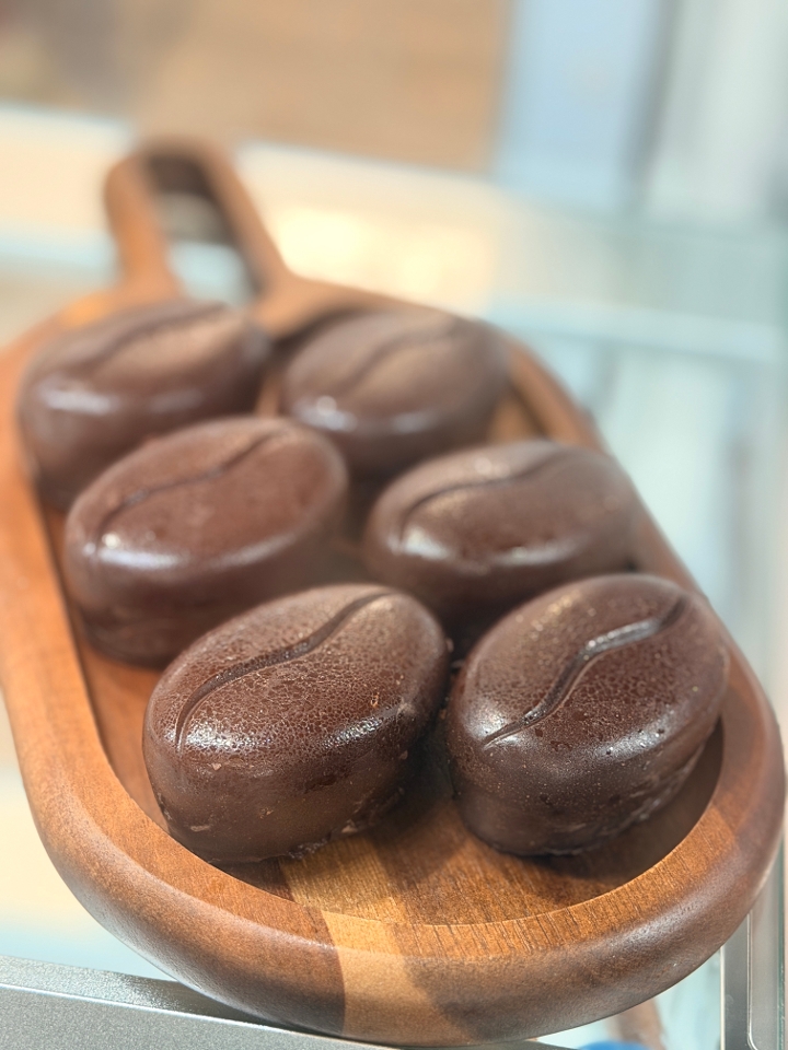 Coffee Bean Mousse Cake.