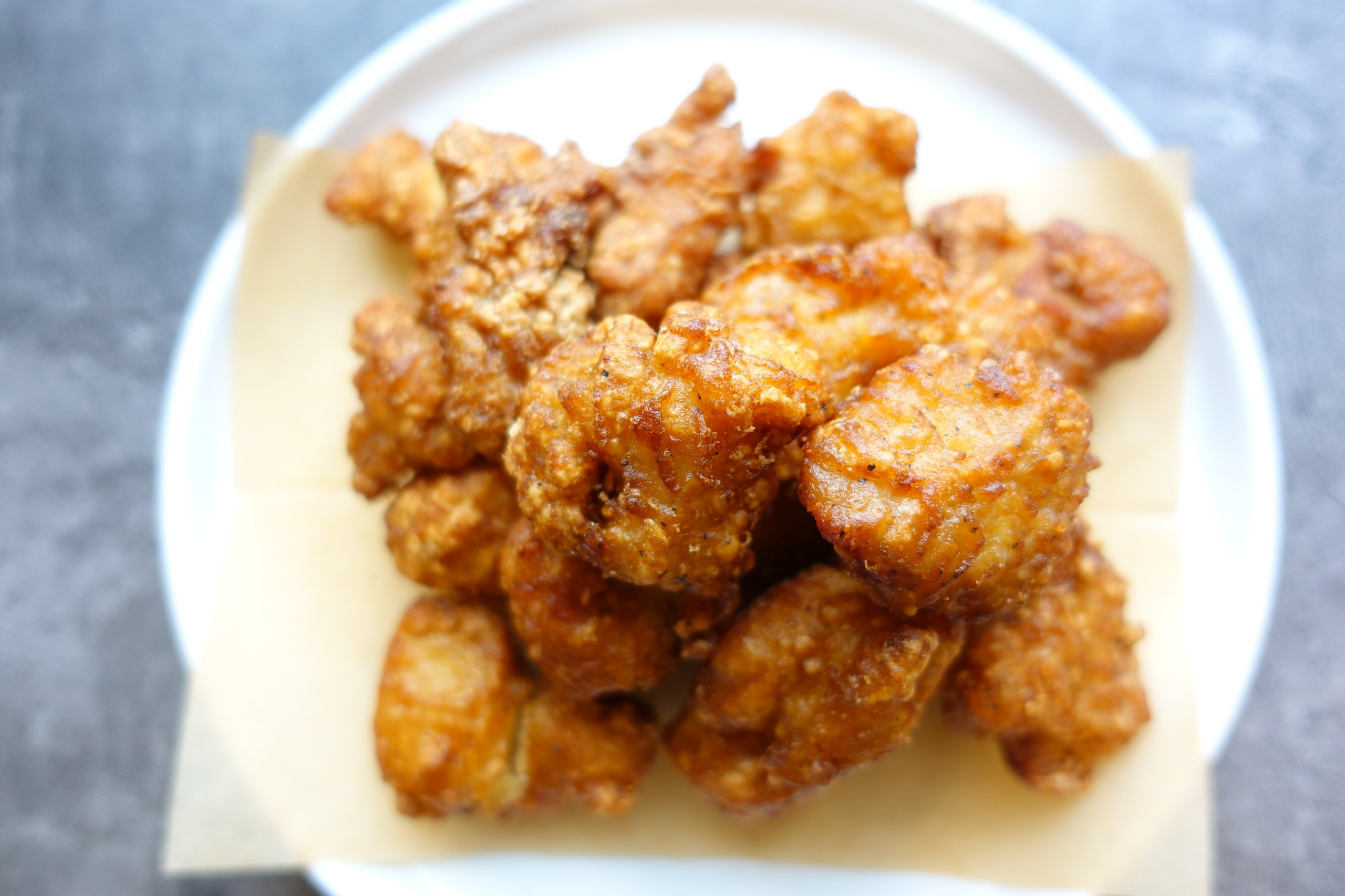 Chicken Karaage (ไก่คาราอาเกะ).