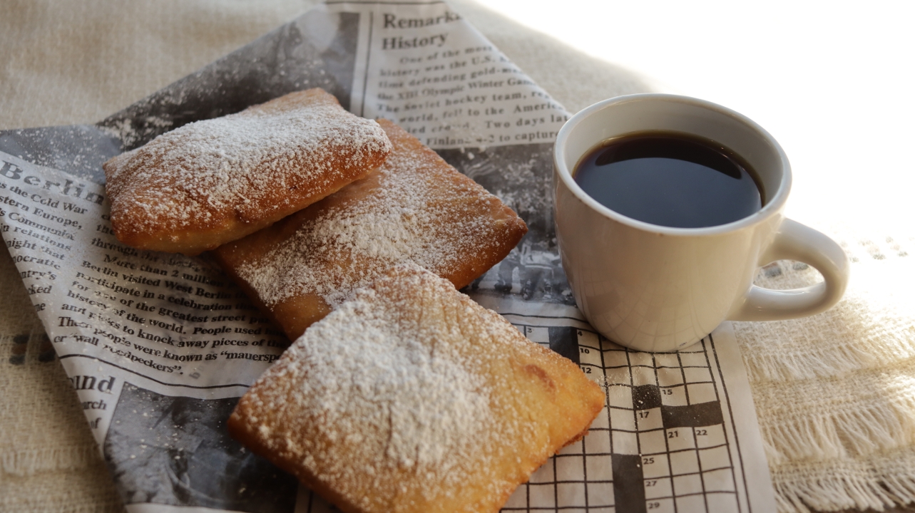 Beignets.